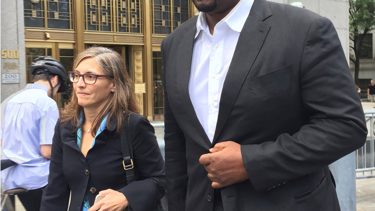 Lawyers: Ex-NBA star Chuck Person was broke in NCAA scandal